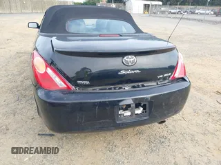 2004 Toyota Solara SE z VIN 4T1FA38P54U031202, wystawiony jako IAAI lot #42473913 z przebiegiem 137 469 mil mil oraz . Historia ofert i sprzedaży dostępna na DreamBid. Obrazek 6.