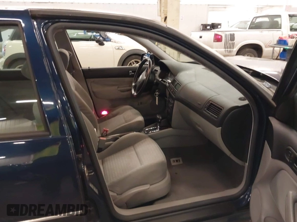2004 Volkswagen Jetta GL с VIN 3VWRK69M94M113701, выставлен на аукционе IAAI как лот 41573481 с пробегом 190 711 миль миль и . История ставок и продаж доступна на DreamBid. Изображение 5.