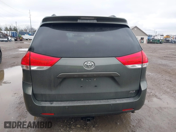 2013 Toyota Sienna XLE AAS с VIN 5TDYK3DC8DS375852, выставлен на аукционе IAAI как лот 41519437 с пробегом 91 828 миль миль и . История ставок и продаж доступна на DreamBid. Изображение 16.