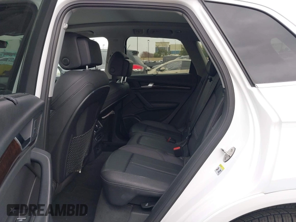 2018 Audi Q5 Premium Plus with VIN WA1BNAFY9J2205989, listed as a IAAI auction lot 41838062 with 60,777 mi miles. Bid and sale history available at carsss.com. Image 8.