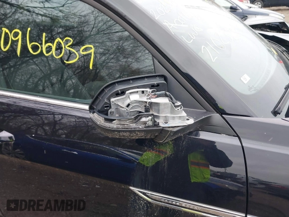 2023 Volkswagen Atlas SE z VIN 1V2HE2CA1PC210232, wystawiony jako IAAI lot #40966039 z przebiegiem 4 064 mil mil oraz . Historia ofert i sprzedaży dostępna na DreamBid. Obrazek 21.