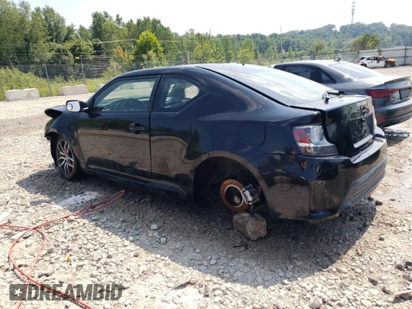 2016 Scion tC z VIN JTKJF5C7XGJ016874, wystawiony jako Copart lot #66390414 z przebiegiem 93 231 mil mil oraz Nie do naprawy. Historia ofert i sprzedaży dostępna na DreamBid. Obrazek 2.