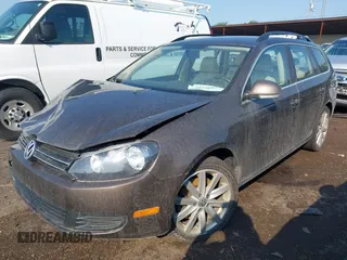 2013 Volkswagen Jetta TDI w/Sunroof & Nav with VIN 3VWPL7AJ5DM611552, listed as a IAAI auction lot 42446922 with 111,339 mi miles and . Bid and sale history available at DreamBid. Image 2.
