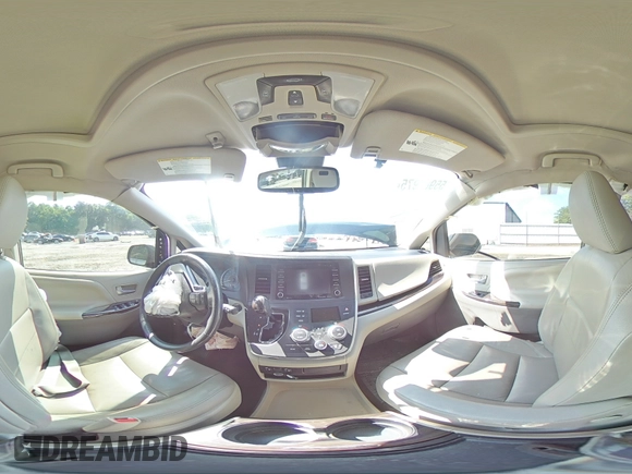 2018 Toyota Sienna XLE Auto Access Seat with VIN 5TDYZ3DC3JS910156, listed as a Copart auction lot 55982975 with 191,339 mi miles and Salvage title. Bid and sale history available at DreamBid. Image 16.