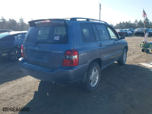 2006 Toyota Highlander w/3rd Row with VIN JTEEP21A660177368, listed as a IAAI auction lot 41795565 with 184,745 mi miles. Bid and sale history available at carsss.com. Image 4.