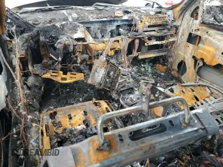 2007 Cadillac Escalade z VIN 1GYEC63847R316793, wystawiony jako Copart lot #59086055 z przebiegiem Nie podano mil oraz Nie do naprawy • Non repairable. Historia ofert i sprzedaży dostępna na DreamBid. Obrazek 8.