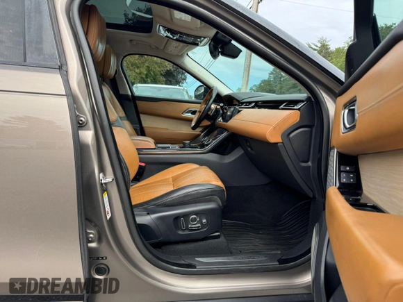 2018 Land Rover Range Rover Velar with VIN SALYC2RV1JA702871, listed as a Copart auction lot 63204445 with 116,982 mi miles and Clean title. Bid and sale history available at DreamBid. Image 5.