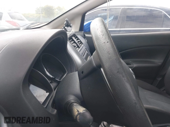 2015 Nissan Note S with VIN 3N1CE2CP5FL438661, listed as a IAAI auction lot 42750142 with Not provided miles and . Bid and sale history available at DreamBid. Image 7.