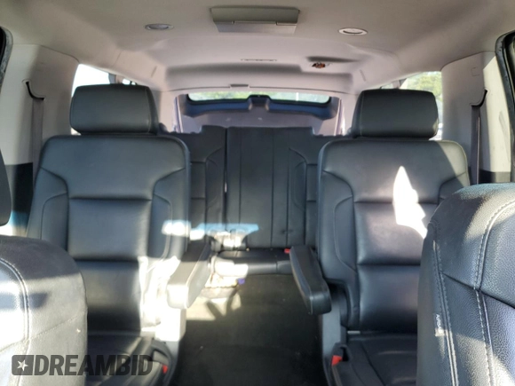 2017 Chevrolet Suburban LT z VIN 1GNSCHKC1HR352573, wystawiony jako Copart lot #55862305 z przebiegiem 167 638 mil mil oraz Szkoda całkowita • Salvage title. Historia ofert i sprzedaży dostępna na DreamBid. Obrazek 10.