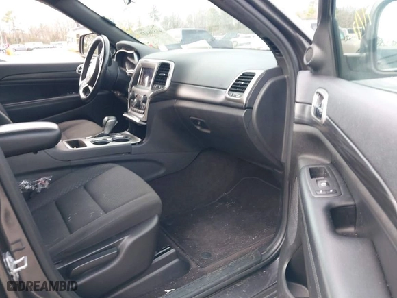 2019 Jeep Grand Cherokee Altitude with VIN 1C4RJFAG1KC607092, listed as a IAAI auction lot 41596437 with 65,791 mi miles. Bid and sale history available at carsss.com. Image 5.