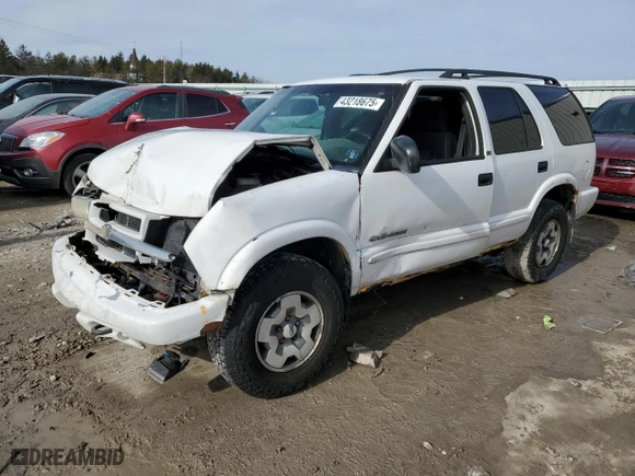 2003 Chevrolet Blazer LS with VIN 1GNDT13X53K143582, listed as a Copart auction lot 43218675 with 182,827 mi miles and Salvage Title. Bid and sale history available at carsss.com. Image 1.