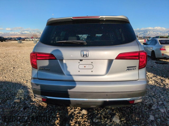 2017 Honda Pilot Touring with VIN 5FNYF6H9XHB074322, listed as a Copart auction lot 46639135 with 79,509 mi miles and Salvage Title. Bid and sale history available at DreamBid. Image 6.