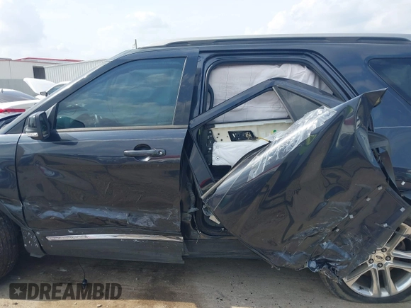 2017 Ford Explorer XLT with VIN 1FM5K7D87HGB52364, listed as a IAAI auction lot 42120368 with 67,825 mi miles and . Bid and sale history available at DreamBid. Image 13.