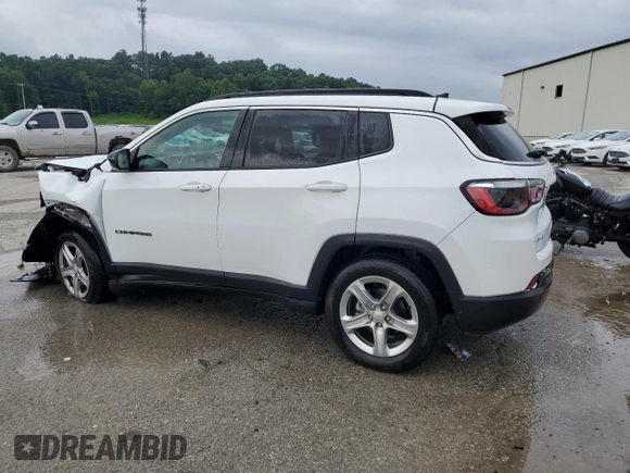 2023 Jeep Compass Latitude с VIN 3C4NJDBN8PT562163, выставлен на аукционе Copart как лот 63021635 с пробегом 51 549 миль миль и Списание • Salvage title. История ставок и продаж доступна на DreamBid. Изображение 2.