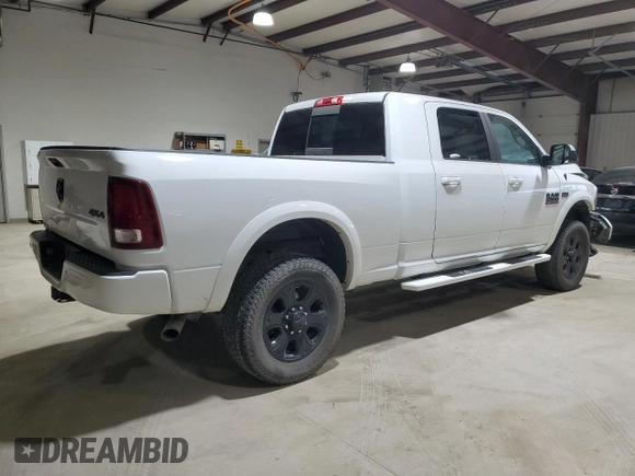 2018 Ram 2500 Laramie with VIN 3C6UR5NJ1JG342051, listed as a Copart auction lot 43934255 with 82,000 mi miles and Salvage title. Bid and sale history available at DreamBid. Image 3.