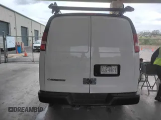 2019 Chevrolet Express Cargo с VIN 1GCWGAFP8K1160429, выставлен на аукционе IAAI как лот 42556044 с пробегом 108 476 миль миль и . История ставок и продаж доступна на DreamBid. Изображение 17.