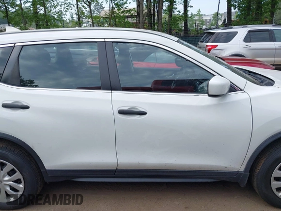 2018 Nissan Rogue SV with VIN KNMAT2MV3JP601540, listed as a IAAI auction lot 42160011 with 212,609 mi miles. Bid and sale history available at carsss.com. Image 13.