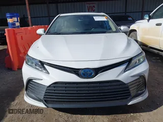 2022 Toyota Camry Hybrid LE with VIN 4T1C31AK7NU588937, listed as a IAAI auction lot 41401438 with 50,361 mi miles and . Bid and sale history available at carsss.com. Image 13.