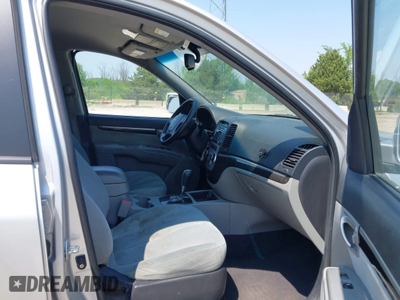 2009 Hyundai Santa Fe SE with VIN 5NMSH73E69H233055, listed as a IAAI auction lot 42454100 with 209,036 mi miles and . Bid and sale history available at DreamBid. Image 5.