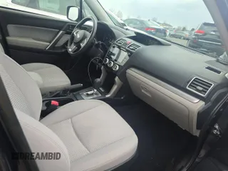 2018 Subaru Forester Premium with VIN JF2SJAGC2JH480445, listed as a IAAI auction lot 42113946 with 91,753 mi miles. Bid and sale history available at carsss.com. Image 1.