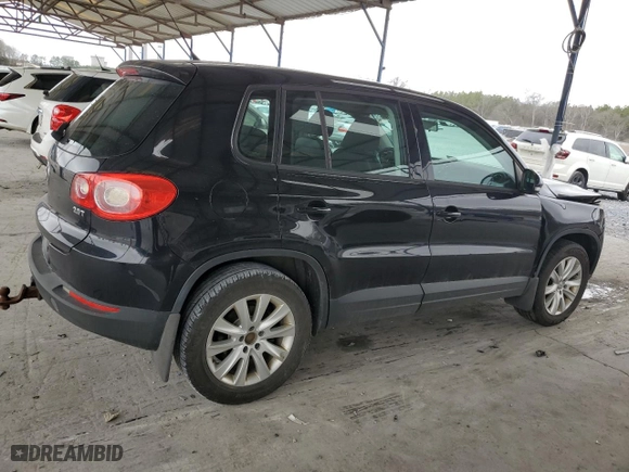 2009 Volkswagen Tiguan S with VIN WVGAV75N29W509760, listed as a Copart auction lot 44128015 with 186,704 mi miles and Non Repairable. Bid and sale history available at carsss.com. Image 3.