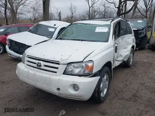 2007 Toyota Highlander w/3rd Row with VIN JTEEP21A170215574, listed as a IAAI auction lot 41531878 with 250,000 mi miles. Bid and sale history available at carsss.com. Image 17.