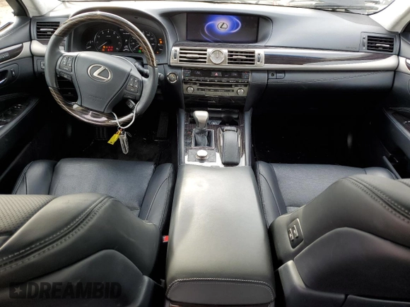 2016 Lexus LS 460 with VIN JTHCL5EF4G5026630, listed as a Copart auction lot 78820504 with 33,004 mi miles and Clean title. Bid and sale history available at DreamBid. Image 8.