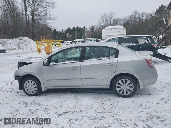 2012 Nissan Sentra 2.0 z VIN 3N1AB6AP4CL730663, wystawiony jako IAAI lot #41685848 z przebiegiem 134 939 mil mil oraz . Historia ofert i sprzedaży dostępna na DreamBid. Obrazek 14.
