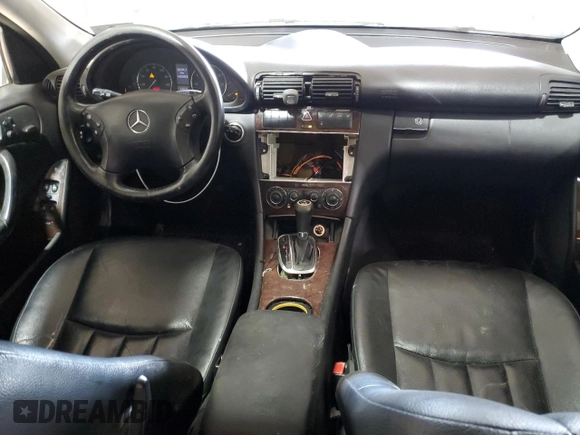 2005 Mercedes-Benz C 240 with VIN WDBRF81J05F644435, listed as a Copart auction lot 88741485 with 145,003 mi miles and Salvage Title. Bid and sale history available at DreamBid. Image 8.