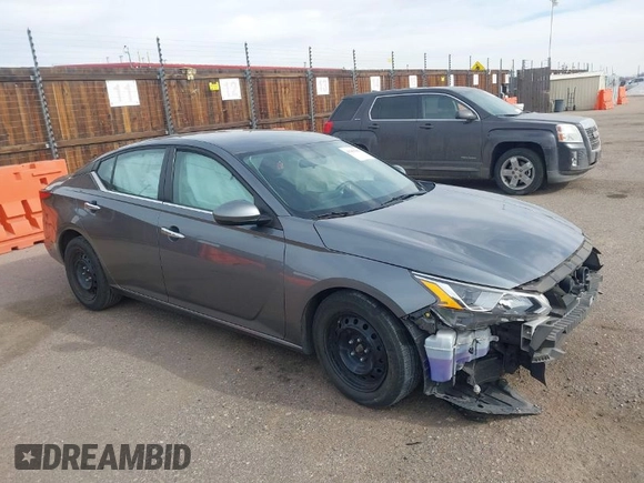 2020 Nissan Altima S with VIN 1N4BL4BVXLC226197, listed as a IAAI auction lot 41501189 with 77,611 mi miles and . Bid and sale history available at DreamBid. Image 1.
