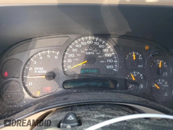 2004 GMC Yukon XL SLT with VIN 3GKEC16Z44G308173, listed as a Copart auction lot 74539564 with 305,299 mi miles and Salvage Title. Bid and sale history available at carsss.com. Image 9.