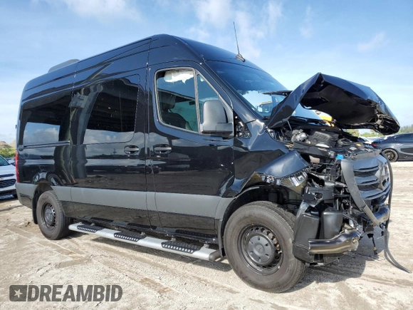 2024 Mercedes-Benz Sprinter with VIN W1Z4NFHY1RP657272, listed as a Copart auction lot 60140344 with Not Provided miles and Salvage Title. Bid and sale history available at DreamBid. Image 4.