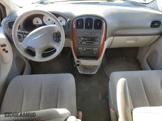 2006 Chrysler Town & Country SWB with VIN 1A4GP45R76B669995, listed as a Copart auction lot 82896794 with 87,934 mi miles and Salvage Title. Bid and sale history available at carsss.com. Image 8.