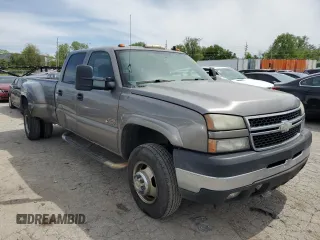 2006 Chevrolet Silverado 3500 DRW Wrk Trk with VIN 1GCJK33286F132975, listed as a Copart auction lot 51809294 with 242,451 mi miles and Salvage Title. Bid and sale history available at carsss.com. Image 4.