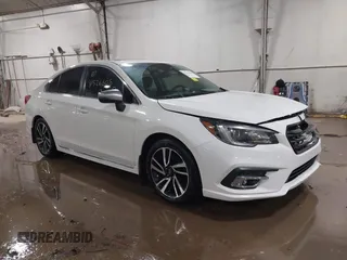 2019 Subaru Legacy Special Sports z VIN 4S3BNAS60K3035401, wystawiony jako IAAI lot #41526608 z przebiegiem 112 468 mil mil oraz . Historia ofert i sprzedaży dostępna na DreamBid. Obrazek 1.