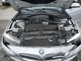 2015 BMW 3 Series 328i z VIN WBA3A5C52FF606921, wystawiony jako Copart lot #52021665 z przebiegiem 115 923 mil mil oraz Szkoda całkowita • Salvage title. Historia ofert i sprzedaży dostępna na DreamBid. Obrazek 11.