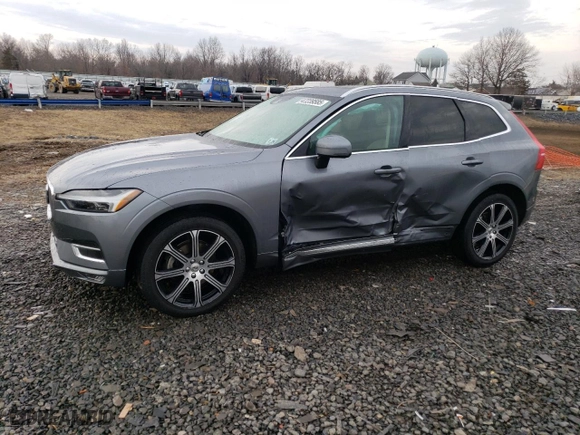 2021 Volvo XC60 Inscription with VIN YV4102RL3M1860596, listed as a Copart auction lot 47239585 with 39,830 mi miles and Salvage Title. Bid and sale history available at carsss.com. Image 1.