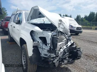 2023 Chevrolet Colorado 2WD Work Truck z VIN 1GCPSBEK4P1197130, wystawiony jako IAAI lot #42474302 z przebiegiem Nie podano mil oraz . Historia ofert i sprzedaży dostępna na DreamBid. Obrazek 1.