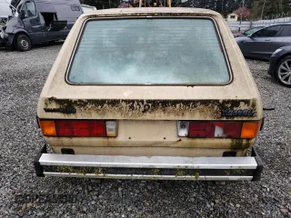 1981 Volkswagen Rabbit z VIN 1VWFB0178BV188835, wystawiony jako Copart lot #44329045 z przebiegiem 102 076 mil mil oraz Tytuł czysty. Historia ofert i sprzedaży dostępna na DreamBid. Obrazek 6.