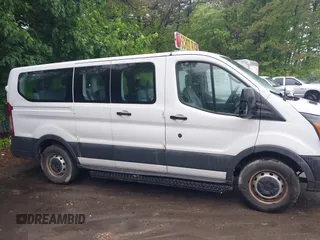 2016 Ford Transit XL z VIN 1FMZK1ZM6GKB29173, wystawiony jako IAAI lot #42388672 z przebiegiem 108 076 mil mil oraz . Historia ofert i sprzedaży dostępna na DreamBid. Obrazek 13.