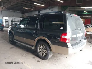 2013 Ford Expedition XLT z VIN 1FMJU1H54DEF63913, wystawiony jako IAAI lot #42195953 z przebiegiem 216 030 mil mil oraz . Historia ofert i sprzedaży dostępna na DreamBid. Obrazek 3.