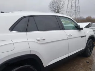 2024 Volkswagen Atlas SE с VIN 1V2KE2CA0RC251671, выставлен на аукционе IAAI как лот 41094446 с пробегом 5 323 миль миль и . История ставок и продаж доступна на DreamBid. Изображение 13.