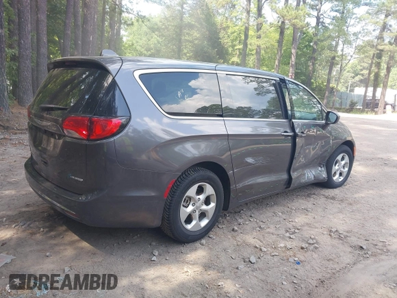 2018 Chrysler Pacifica Hybrid Touring Plus с VIN 2C4RC1H70JR187642, выставлен на аукционе IAAI как лот 42568596 с пробегом 48 907 миль миль и . История ставок и продаж доступна на DreamBid. Изображение 4.