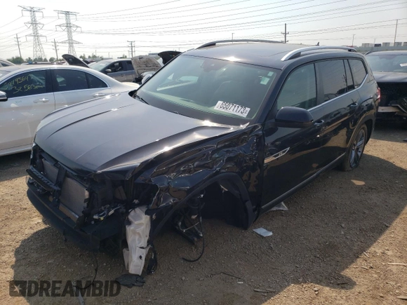 2019 Volkswagen Atlas SE z VIN 1V2XR2CA8KC591411, wystawiony jako Copart lot #65071173 z przebiegiem 14 637 mil mil oraz Szkoda całkowita • Salvage title. Historia ofert i sprzedaży dostępna na DreamBid. Obrazek 1.