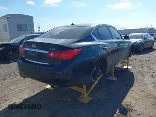 2015 Infiniti Q50 Premium with VIN JN1BV7AR6FM393586, listed as a IAAI auction lot 41683059 with 125,991 mi miles. Bid and sale history available at carsss.com. Image 4.