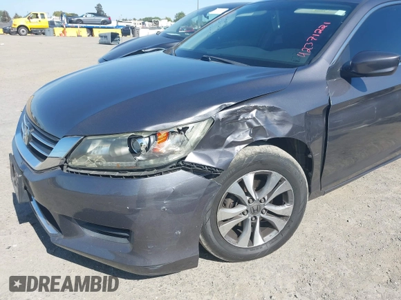 2014 Honda Accord LX z VIN 1HGCR2F3XEA307162, wystawiony jako IAAI lot #42371221 z przebiegiem 144 818 mil mil oraz . Historia ofert i sprzedaży dostępna na DreamBid. Obrazek 6.