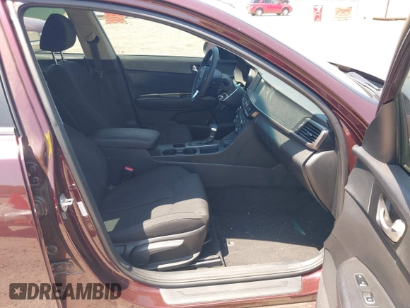 2018 Kia Optima LX with VIN 5XXGT4L39JG259153, listed as a IAAI auction lot 42076003 with 191,321 mi miles and . Bid and sale history available at DreamBid. Image 5.