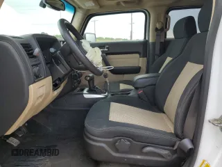 2006 Hummer H3 with VIN 5GTDN136668286254, listed as a Copart auction lot 70252514 with 112,987 mi miles and Salvage Title. Bid and sale history available at carsss.com. Image 7.