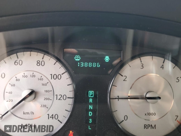 2008 Chrysler 300 Touring with VIN 2C3LA53GX8H136325, listed as a Copart auction lot 73252034 with 138,886 mi miles and Salvage Title. Bid and sale history available at carsss.com. Image 9.