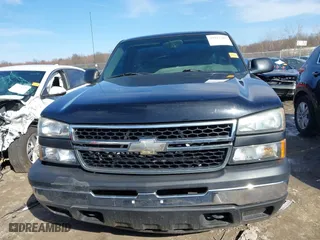 2006 Chevrolet Silverado 1500 Work Truck with VIN 3GCEC14X76G213817, listed as a IAAI auction lot 41817367 with 181,860 mi miles. Bid and sale history available at carsss.com. Image 12.